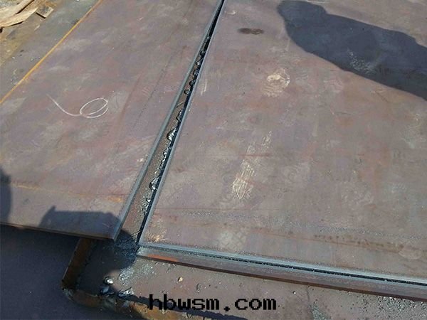 耐磨中(zhōng)闆